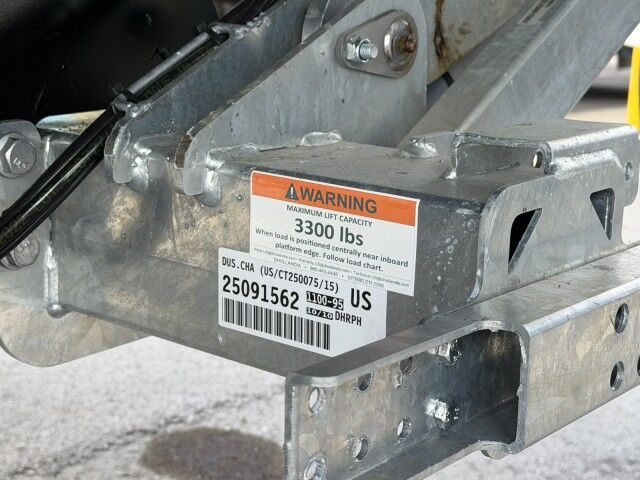 2026 Hino L6 26' Dry Box Truck with 3,300 lb Lift Gate Miami FL