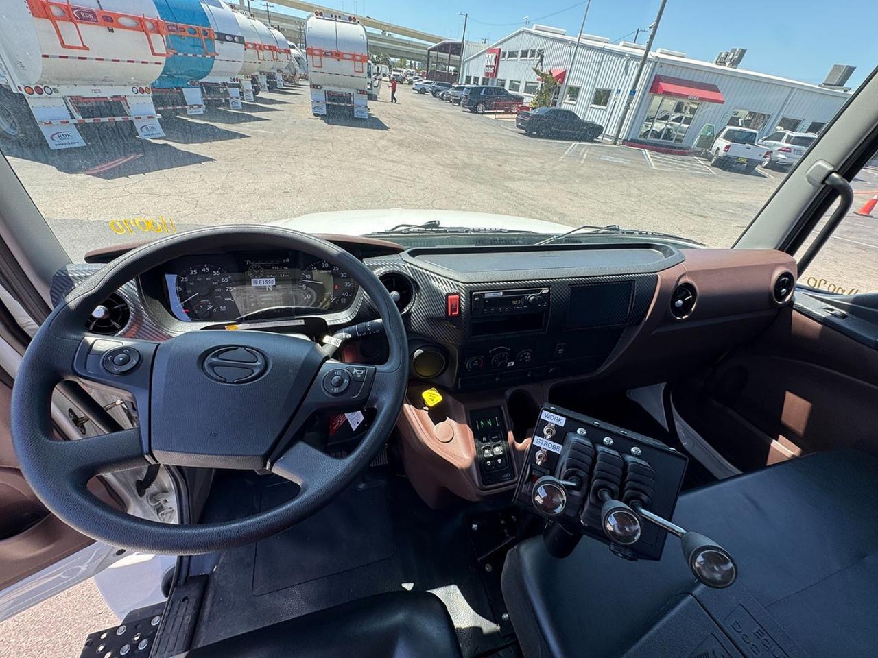 2026 Hino L6 8,000 lb Stellar CCR CDU Tampa FL