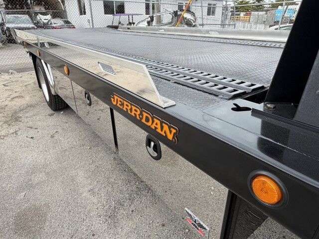 2026 Hino L6 Extended Cab 22' Jerr-Dan Rollback Sharkbed Car Carrier Truck