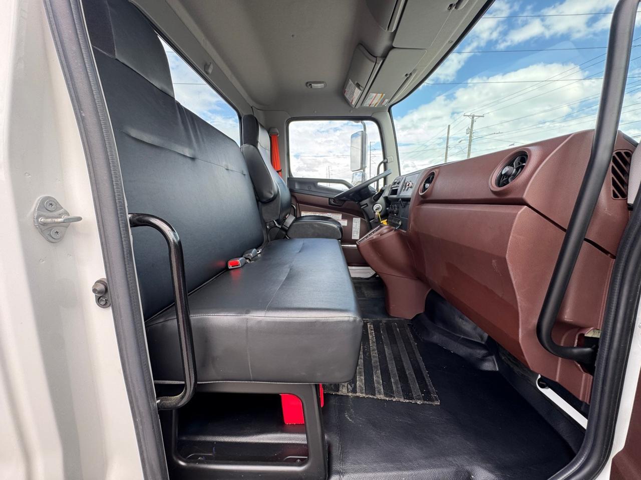 2026 Hino L7 28 Yard Pac Mac KB20 Grapple Truck Tampa FL