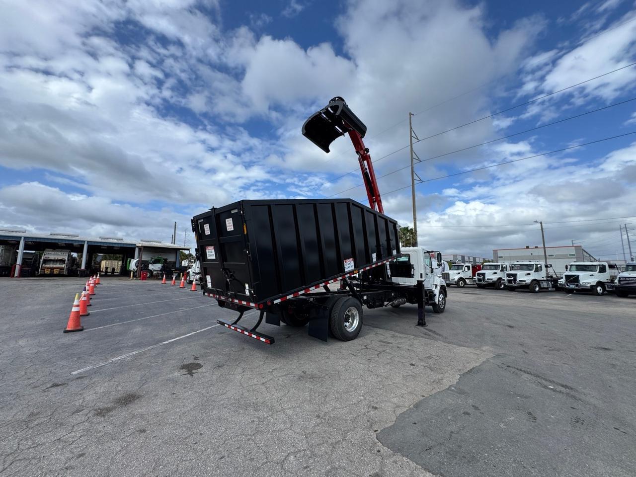 2026 Hino L7 28 Yard Pac Mac KB20 Grapple Truck