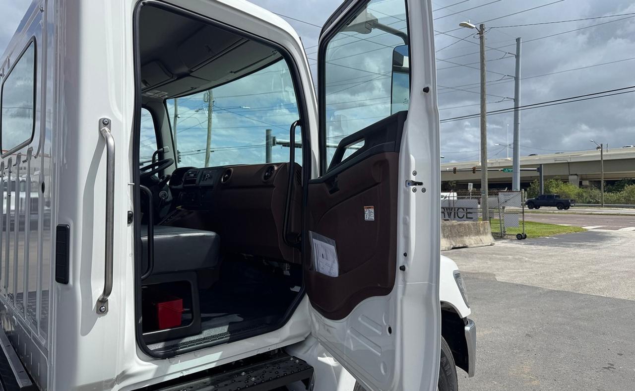 2026 Hino L7 28 Yard Pac Mac KB20 Grapple Truck Tampa FL