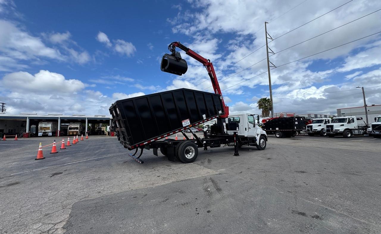 2026 Hino L7 28 Yard Pac Mac KB20 Grapple Truck Tampa FL