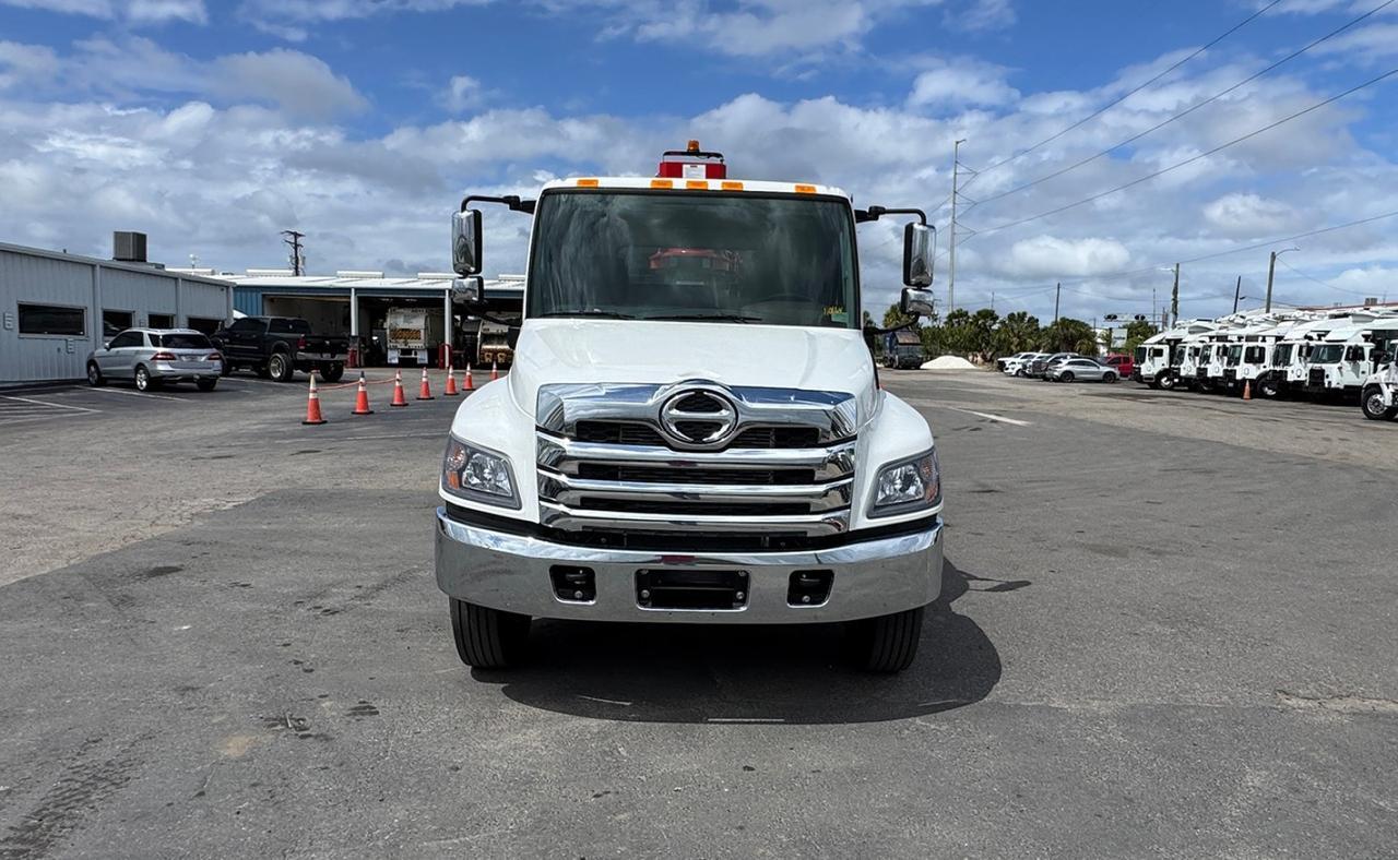 2026 Hino L7 28 Yard Pac Mac KB20 Grapple Truck