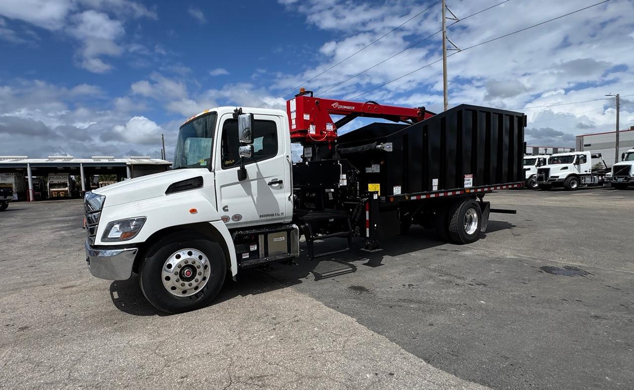 2026 Hino L7 28 Yard Pac Mac KB20 Grapple Truck