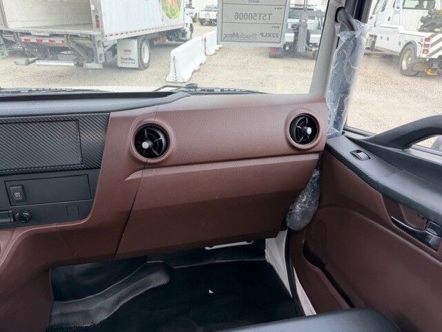 2026 Hino L7 Jerr-Dan 24' 8.5 Ton Rollback Car Carrier Truck Tampa FL