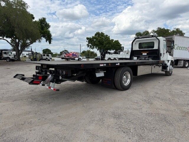 2026 Hino L7 Jerr-Dan 24' 8.5 Ton Rollback Car Carrier Truck Tampa FL