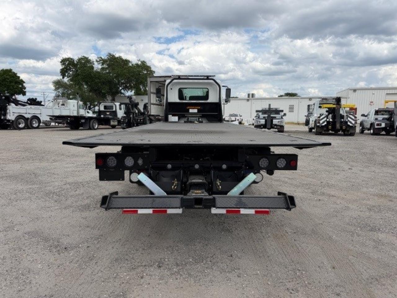 2026 Hino L7 Jerr-Dan 24' 8.5 Ton Rollback Car Carrier Truck Tampa FL