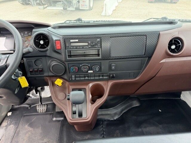 2026 Hino L7 Jerr-Dan 24' 8.5 Ton Rollback Car Carrier Truck Tampa FL