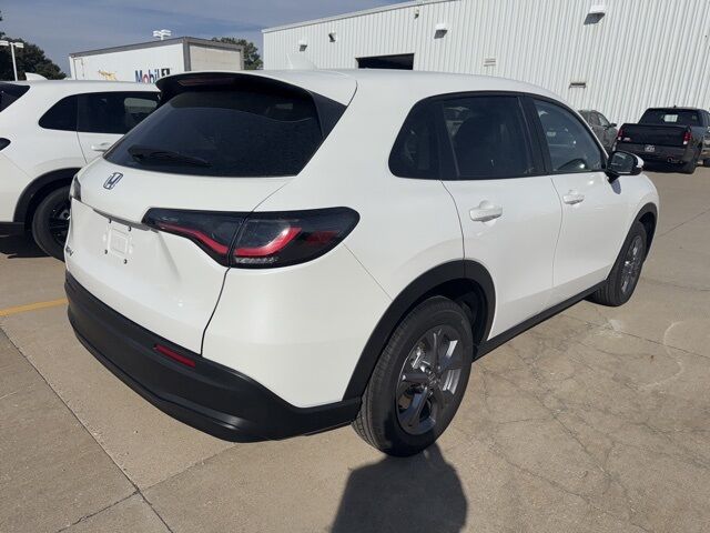 2026 Honda HR-V LX West Burlington IA 2026 Honda HR-V LX West Burlington IA