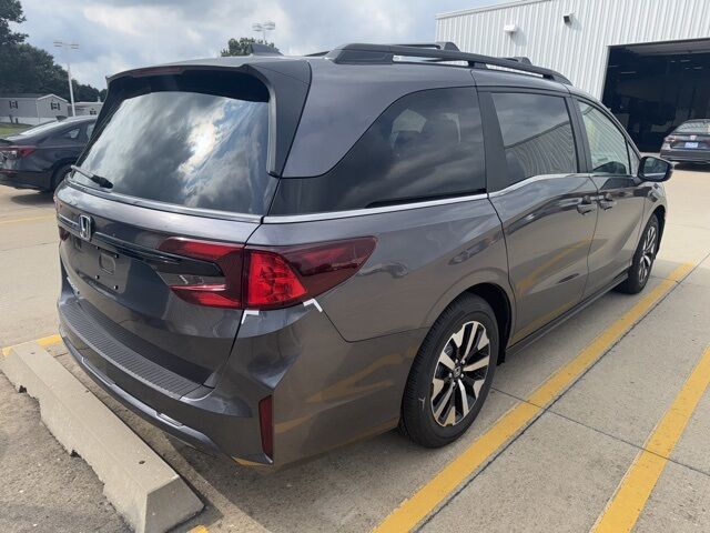 2026 Honda Odyssey EX-L photo 5
