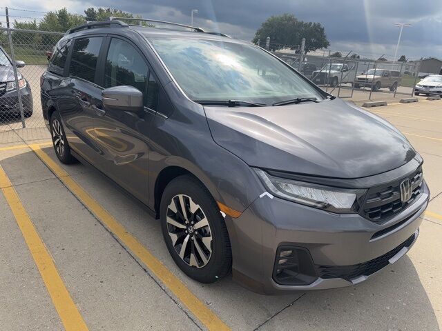 2026 Honda Odyssey EX-L photo 4