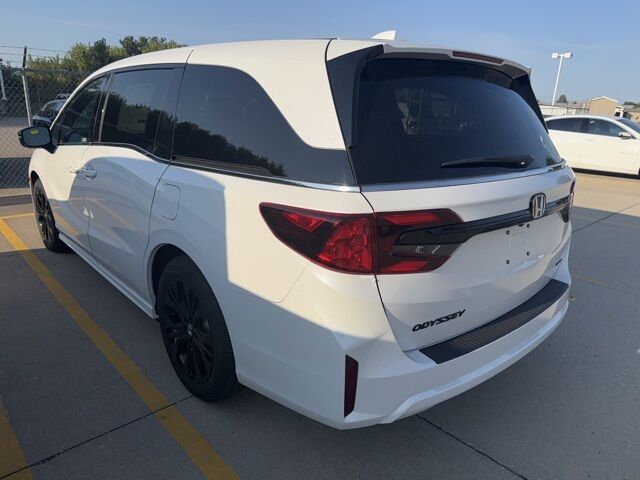 2026 Honda Odyssey photo 5