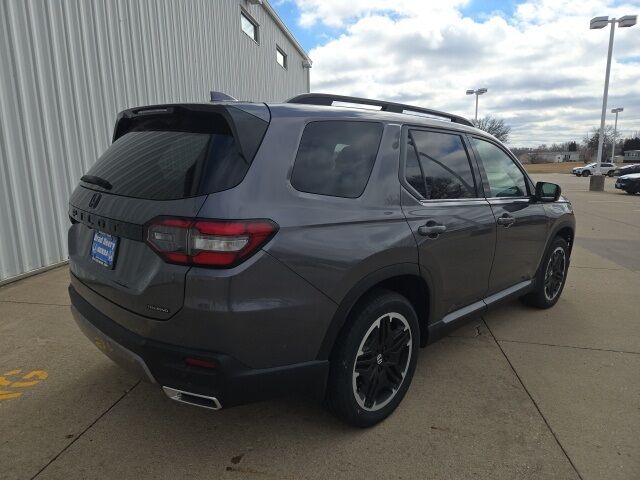 2026 Honda Pilot Touring West Burlington IA