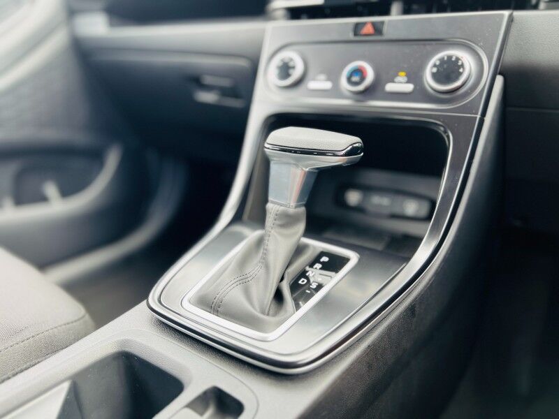 2026 Hyundai Creta GL (1.5L Petrol) Vaitele