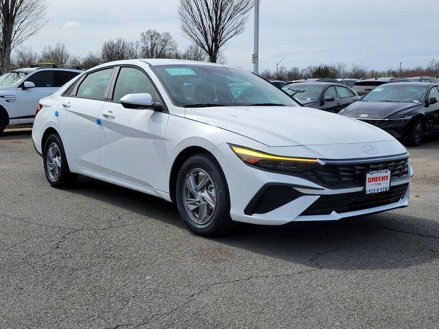 2026 Hyundai ELANTRA SE