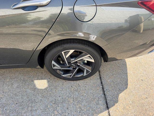 2026 Hyundai Elantra Hybrid Limited Cape Girardeau MO