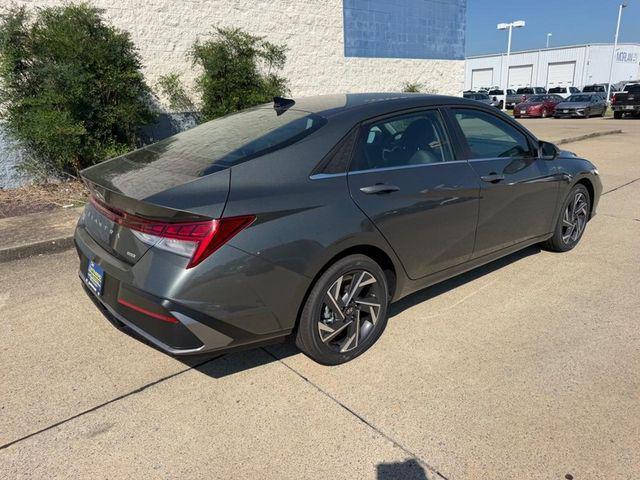 2026 Hyundai Elantra Hybrid Limited
