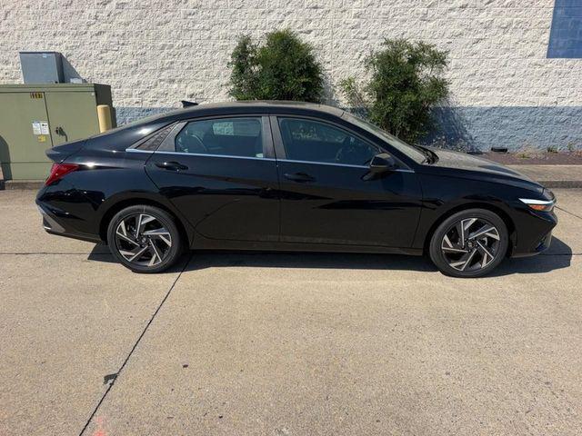 2026 Hyundai Elantra Hybrid Limited