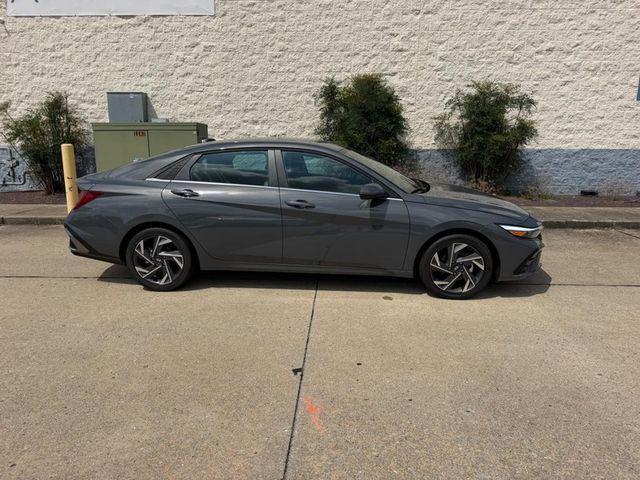 2026 Hyundai Elantra Hybrid Limited