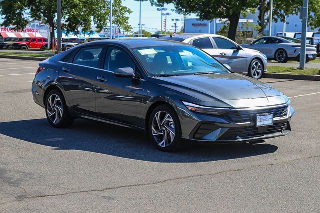 2026 Hyundai Elantra Limited Folsom CA