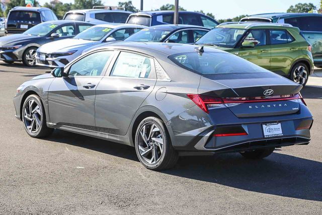 2026 Hyundai Elantra Limited Folsom CA