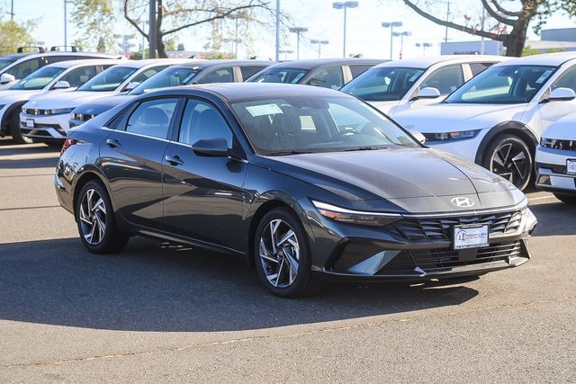 2026 Hyundai Elantra Limited Folsom CA