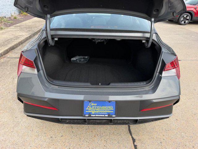 2026 Hyundai Elantra Limited Cape Girardeau MO