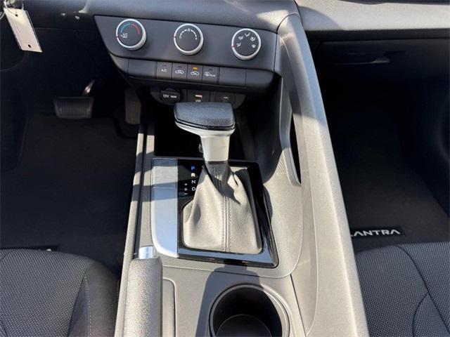 2026 Hyundai Elantra SE Cape Girardeau MO