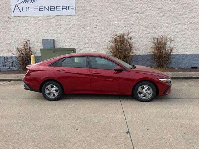 2026 Hyundai Elantra SE Cape Girardeau MO