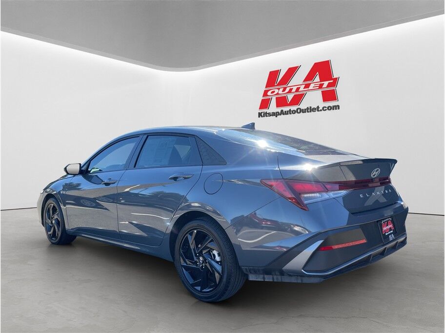 2026 Hyundai Elantra SEL Sport Sedan 4D