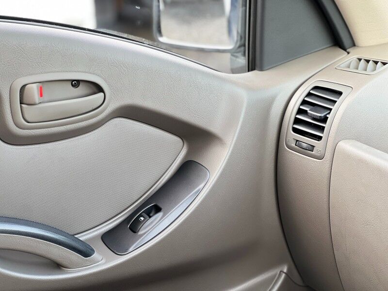 2026 Hyundai H100 FLAT DECK 6 Wheelers (2.6L Diesel) Vaitele