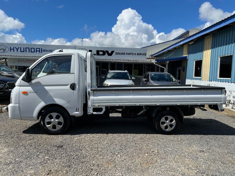 2026 Hyundai H100 Flat Deck 6 Wheelers