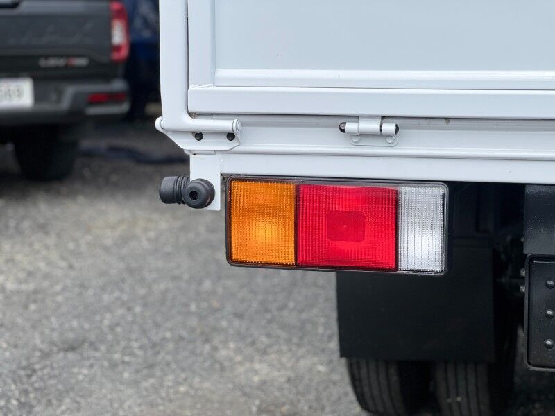 2026 Hyundai MIGHTY EX8 (3.9L Diesel) Vaitele