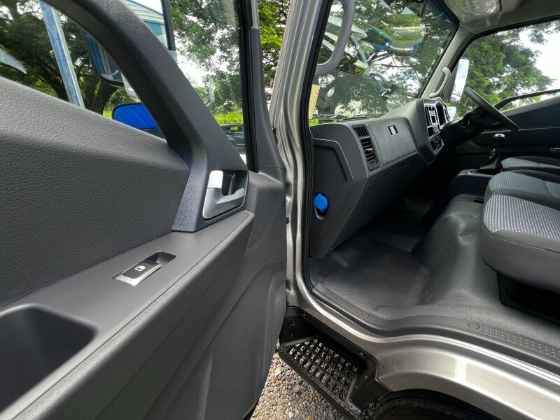 2026 Hyundai MIGHTY EX8 (3.9L Diesel) Vaitele