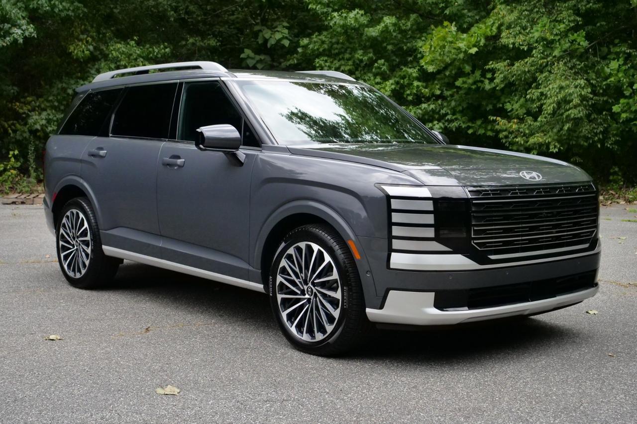 2026 Hyundai Palisade Calligraphy / AWD / Third Row / Smart Cruise Control! Lincolnton NC