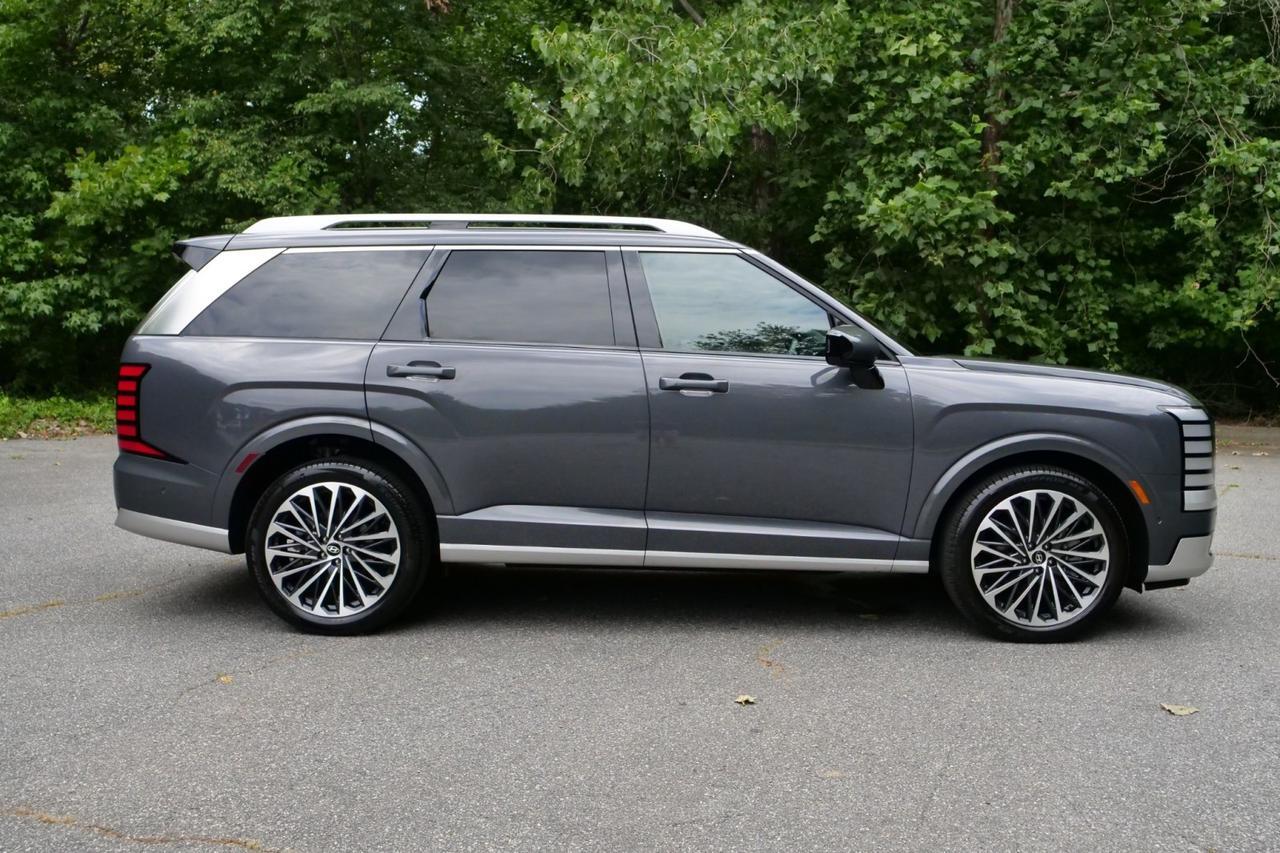 2026 Hyundai Palisade Calligraphy / AWD / Third Row / Smart Cruise Control! Lincolnton NC