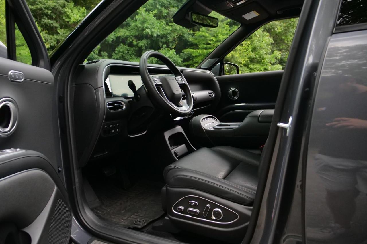 2026 Hyundai Palisade Calligraphy / AWD / Third Row / Smart Cruise Control! Lincolnton NC