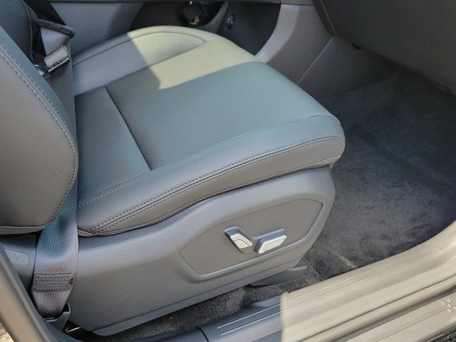 2026 Hyundai SANTA FE HYBRID Limited Chantilly VA