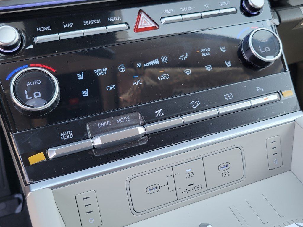 2026 Hyundai SANTA FE HYBRID Limited Chantilly VA