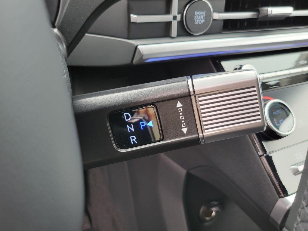 2026 Hyundai SANTA FE HYBRID Limited Chantilly VA