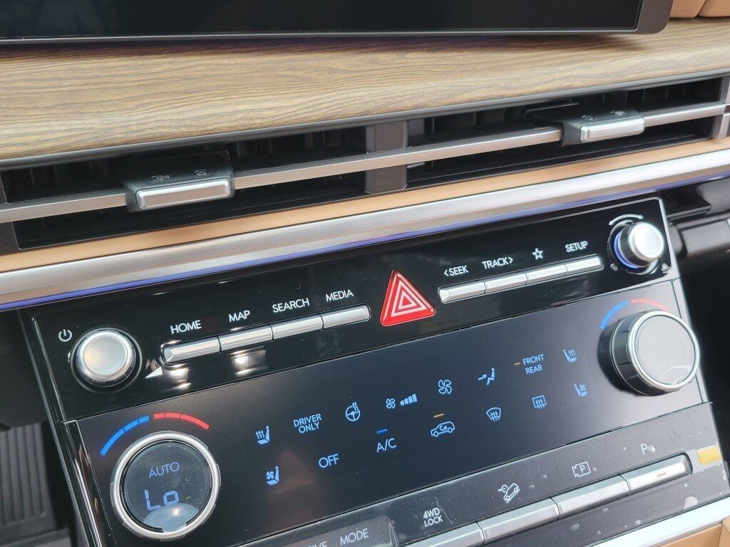 2026 Hyundai SANTA FE HYBRID Limited Chantilly VA