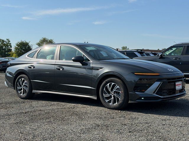 2026 Hyundai SONATA HYBRID Blue