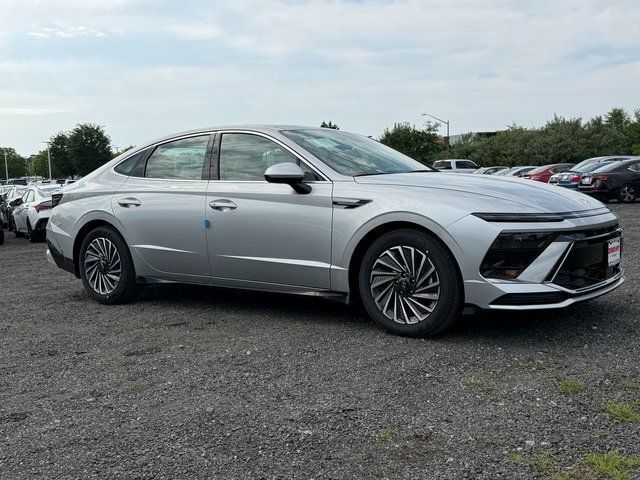 2026 Hyundai SONATA HYBRID