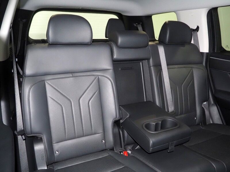 2026 Hyundai Santa Fe SEL *ADAPTIVE CRUISE, SAFETY ALERTS, BACKUP-CAMERA, COLOR TOUCHSCREEN, HEATED SEATS, DIGITAL KEY, POWER LIFTGATE, WIRELESS CHARGING, ANDROID & APPLE Round Rock TX