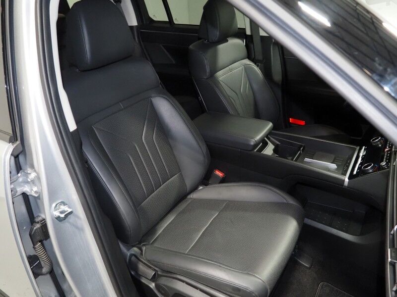 2026 Hyundai Santa Fe SEL *ADAPTIVE CRUISE, SAFETY ALERTS, BACKUP-CAMERA, COLOR TOUCHSCREEN, HEATED SEATS, DIGITAL KEY, POWER LIFTGATE, WIRELESS CHARGING, ANDROID & APPLE Round Rock TX