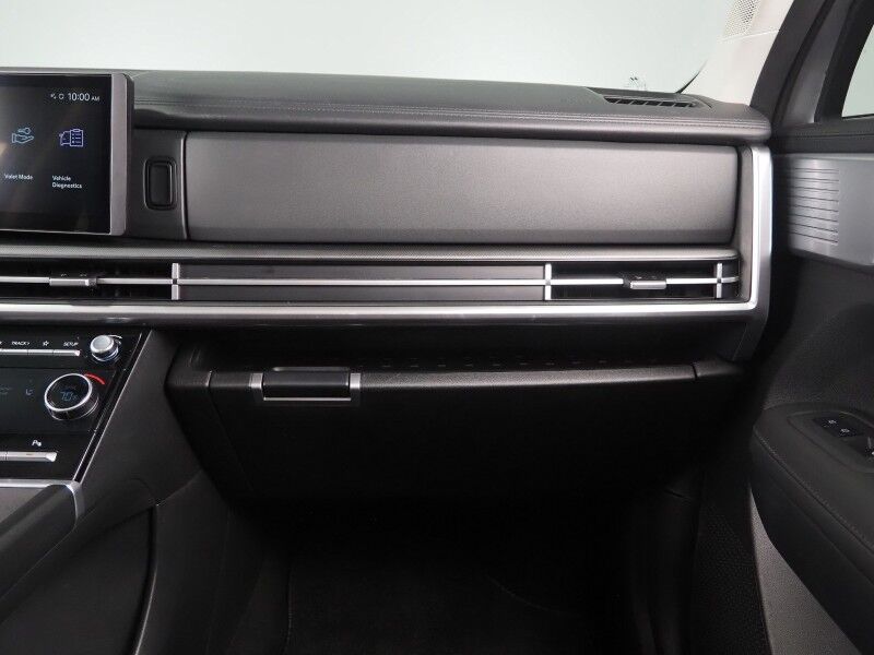 2026 Hyundai Santa Fe SEL *ADAPTIVE CRUISE, SAFETY ALERTS, BACKUP-CAMERA, COLOR TOUCHSCREEN, HEATED SEATS, DIGITAL KEY, POWER LIFTGATE, WIRELESS CHARGING, ANDROID & APPLE Round Rock TX
