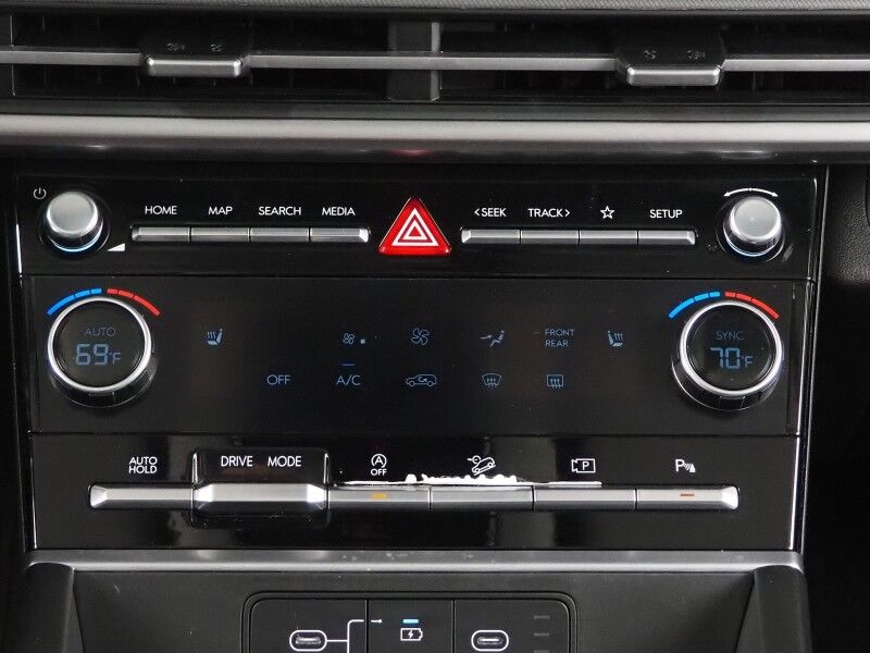 2026 Hyundai Santa Fe SEL *ADAPTIVE CRUISE, SAFETY ALERTS, BACKUP-CAMERA, COLOR TOUCHSCREEN, HEATED SEATS, DIGITAL KEY, POWER LIFTGATE, WIRELESS CHARGING, ANDROID & APPLE Round Rock TX