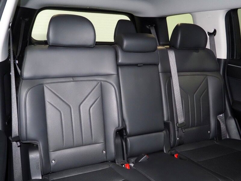 2026 Hyundai Santa Fe SEL *ADAPTIVE CRUISE, SAFETY ALERTS, BACKUP-CAMERA, COLOR TOUCHSCREEN, HEATED SEATS, DIGITAL KEY, POWER LIFTGATE, WIRELESS CHARGING, ANDROID & APPLE Round Rock TX