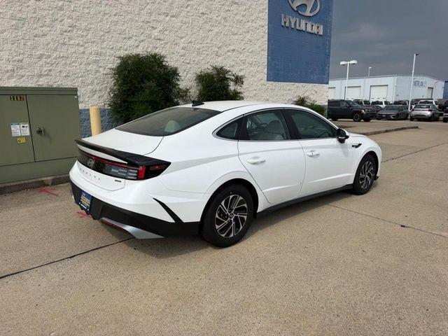 2026 Hyundai Sonata Hybrid Blue